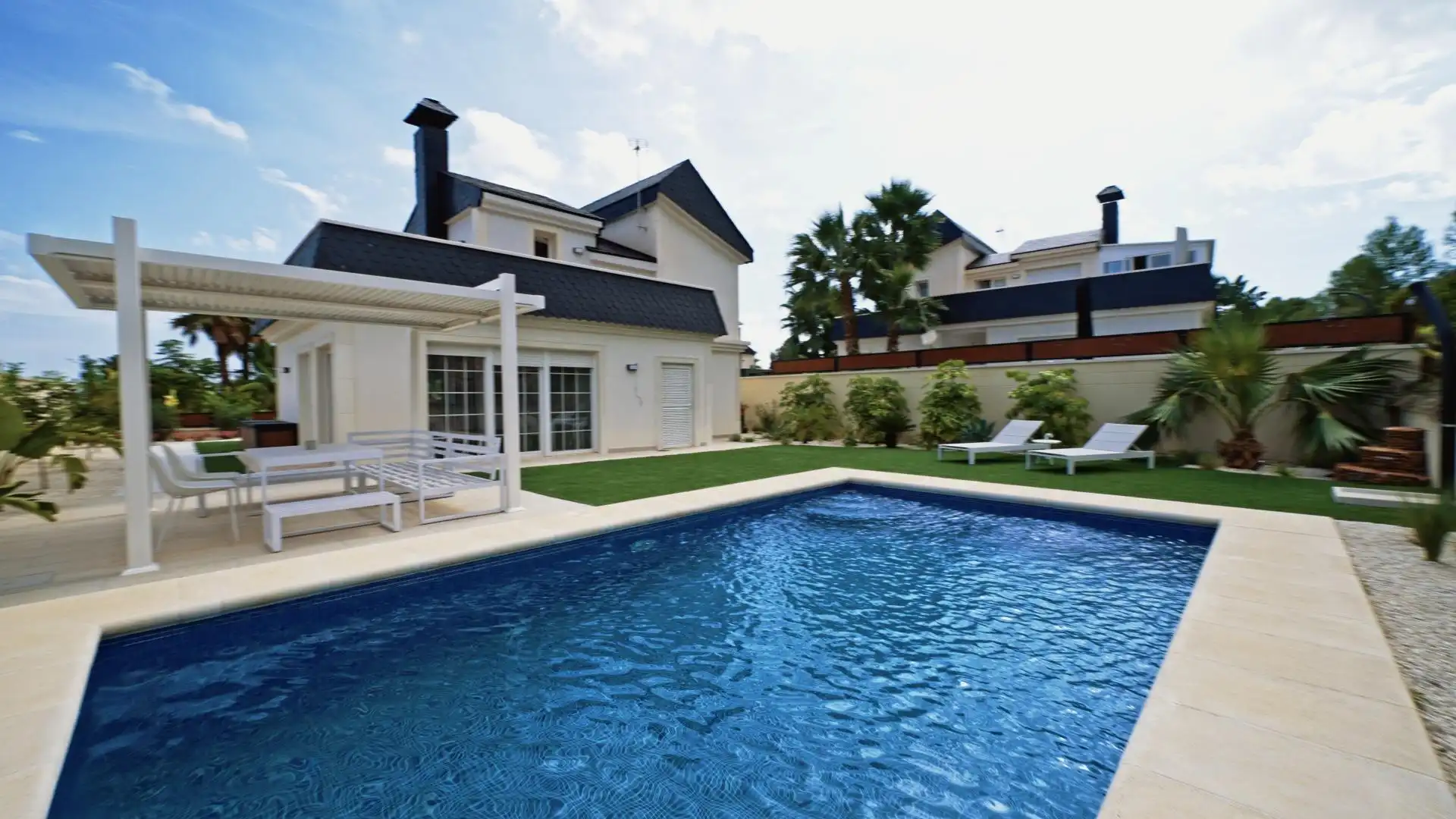 Chalet con piscina en venta en Calle PAU NUMERO 1, imagen 57