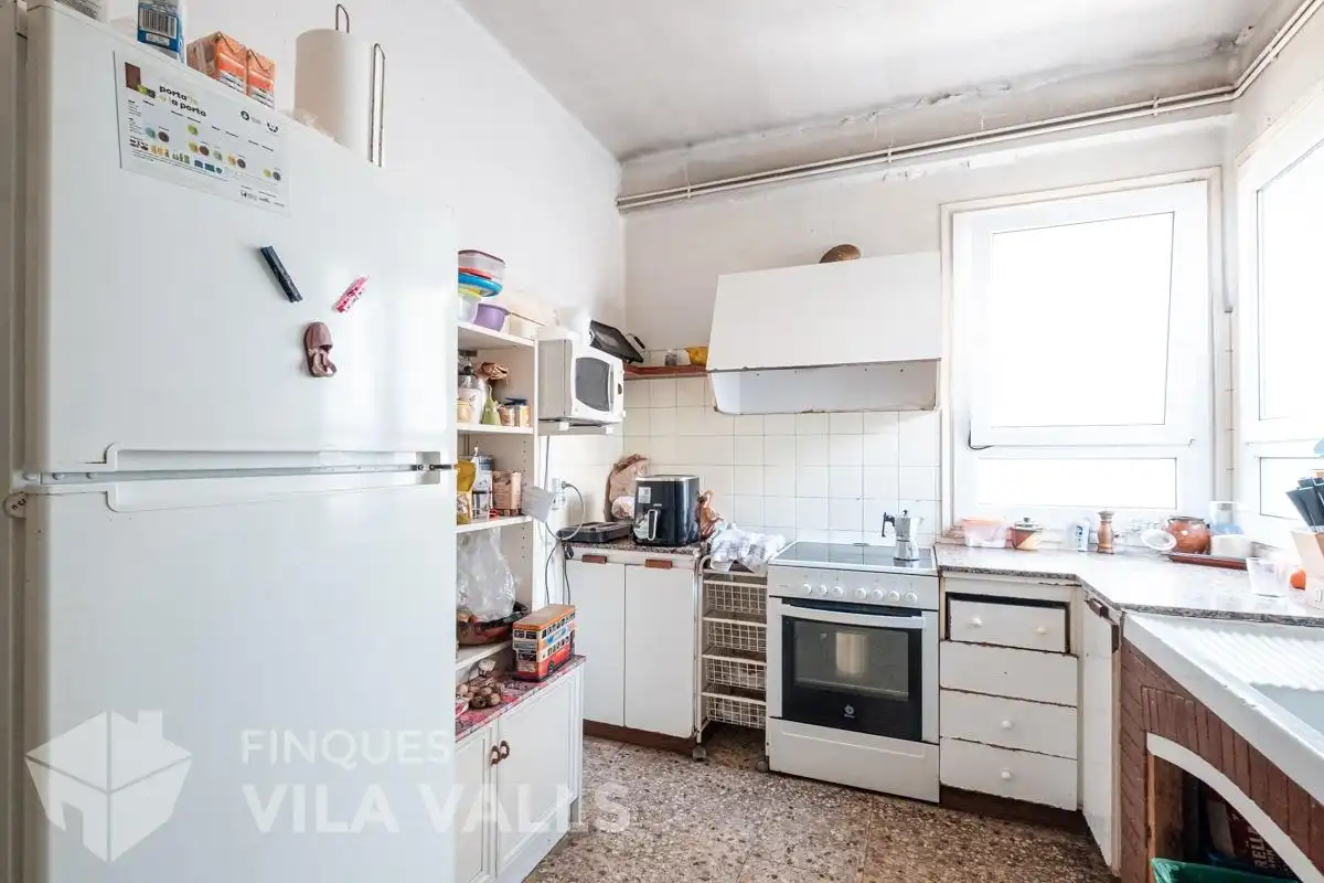 Cuina de Casa o xalet en venda en Palau-solità i Plegamans amb Jardí privat