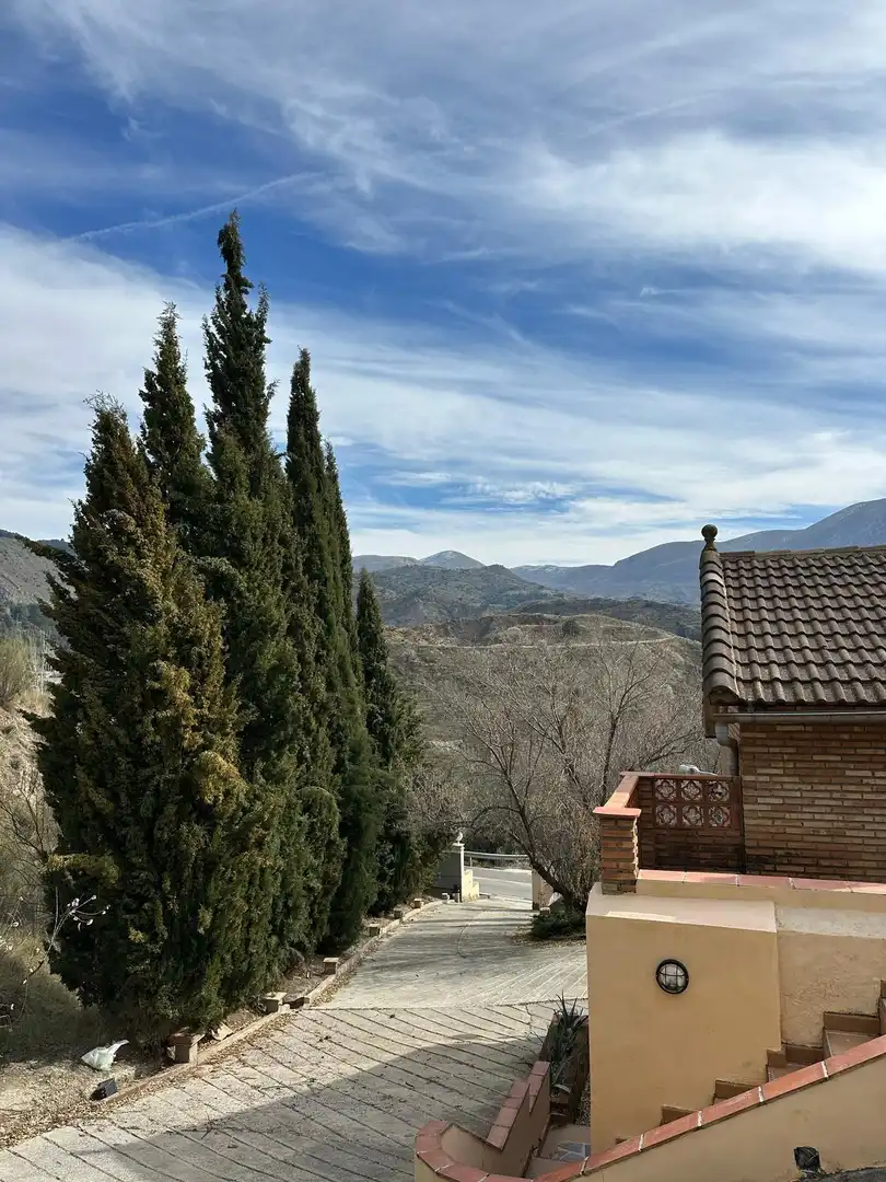Vista exterior de Casa o xalet de lloguer en Quéntar