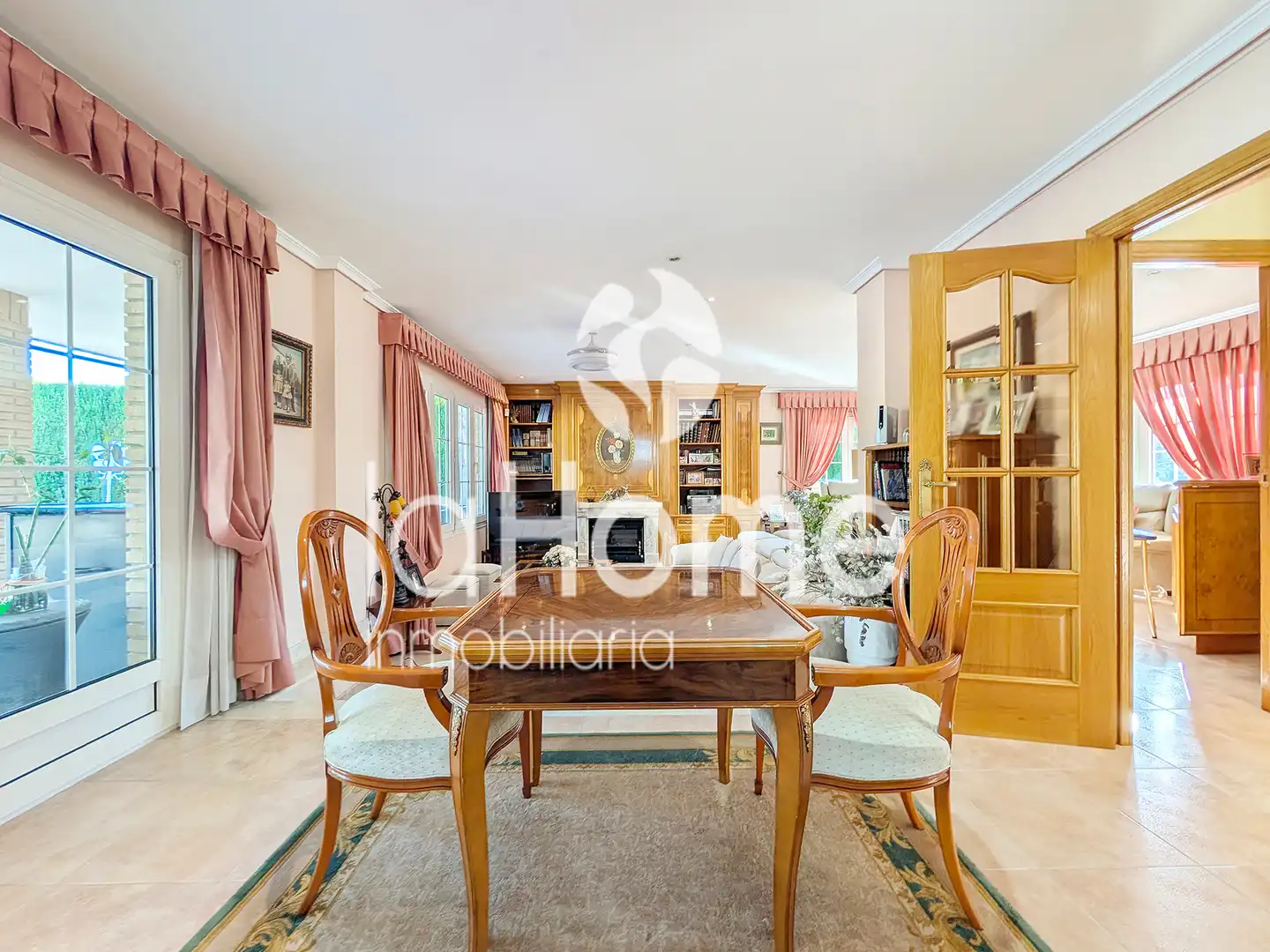Comedor de Casa o chalet en venta en L'Eliana con Aire acondicionado, Calefacción y Jardín privado