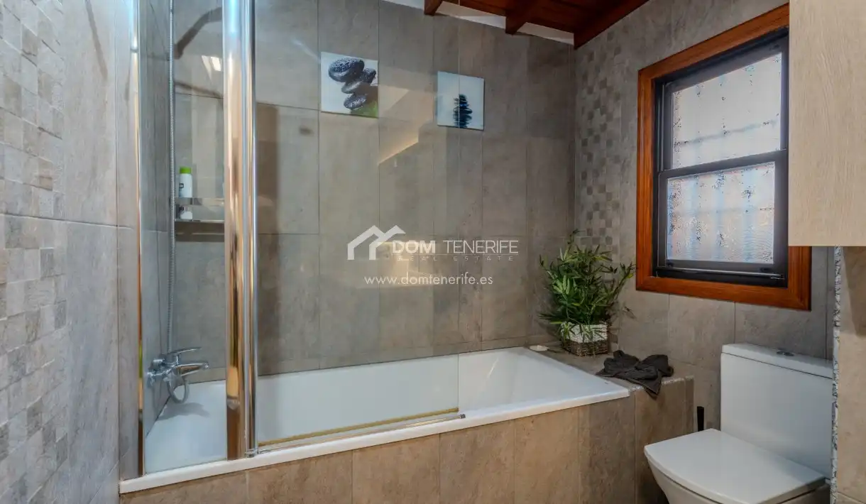 Baño de Casa o chalet en venta en San Miguel de Abona con Jardín privado, Terraza y Trastero