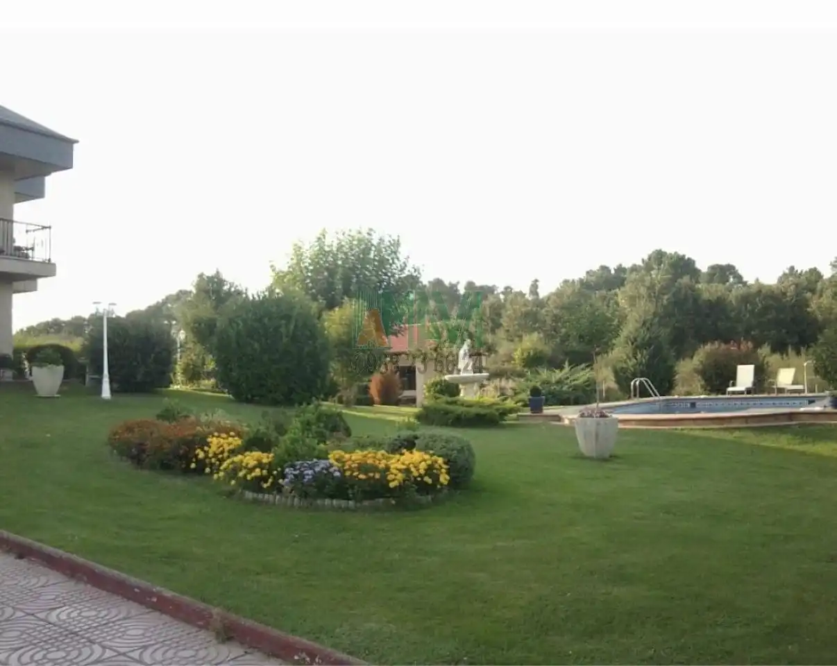 Jardí de Casa o xalet en venda en San Cibrao das Viñas amb Calefacció, Jardí privat i Parquet