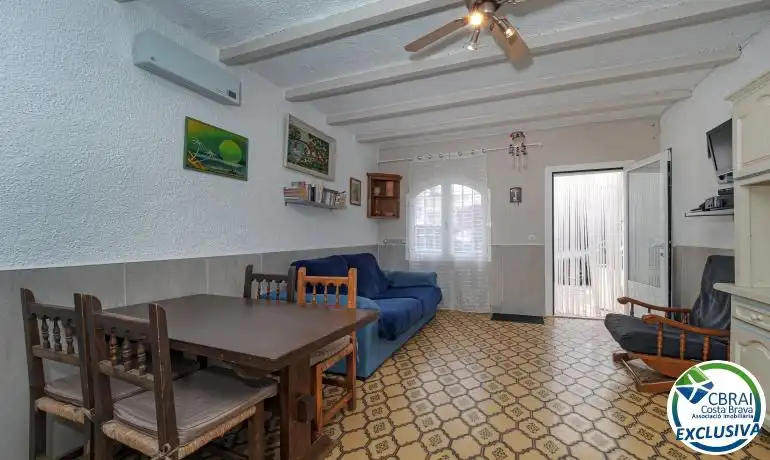 Wohnzimmer von Erdgeschoss zum Verkauf in Empuriabrava mit Gemeinschaftspool