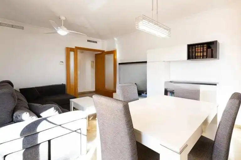 Sala d'estar de Pis en venda en Murcia amb Moblat, Balcó i Piscina comunitària