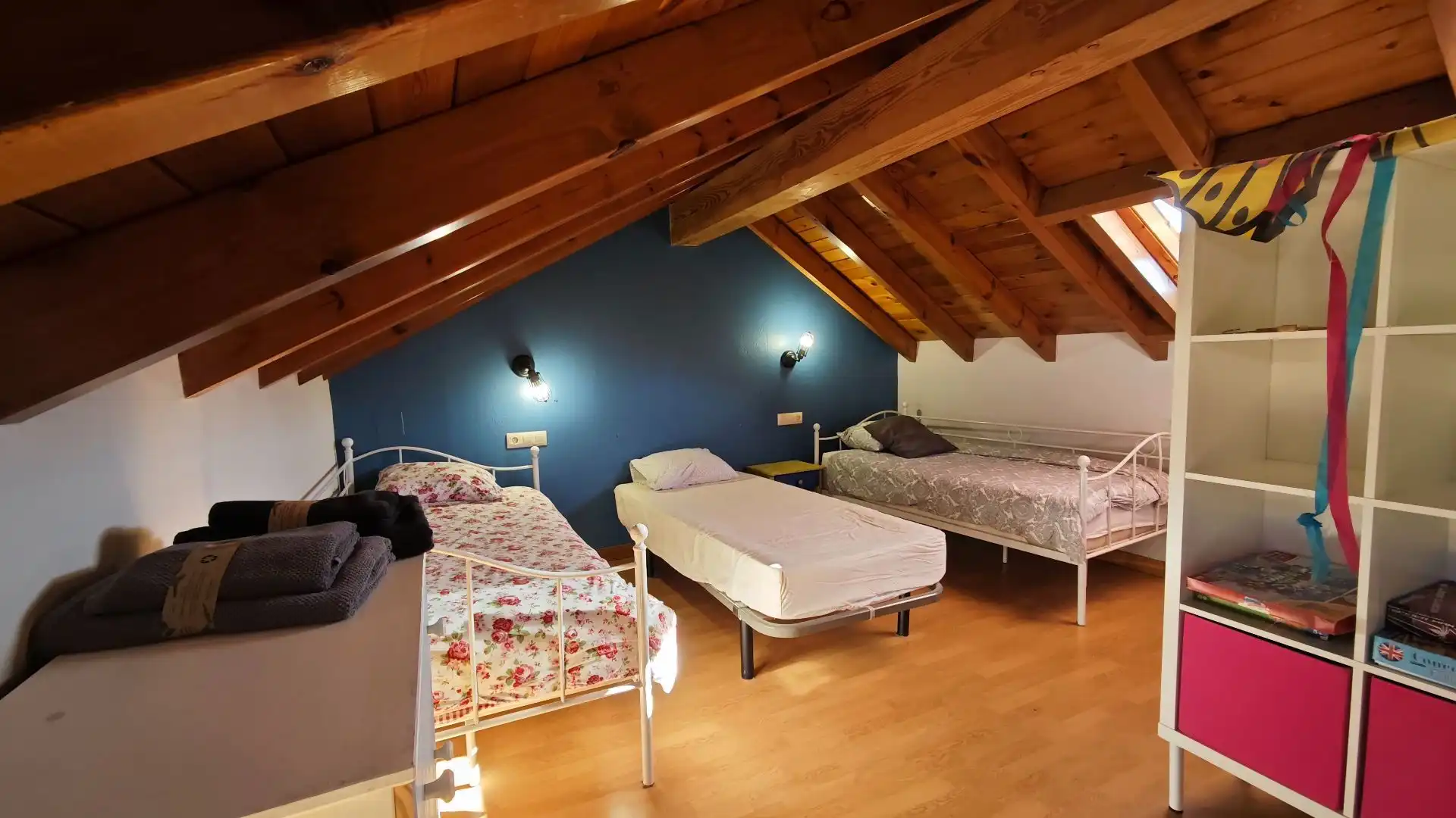 Habitación de Casa o chalet en venta en Llanes con Calefacción y Terraza
