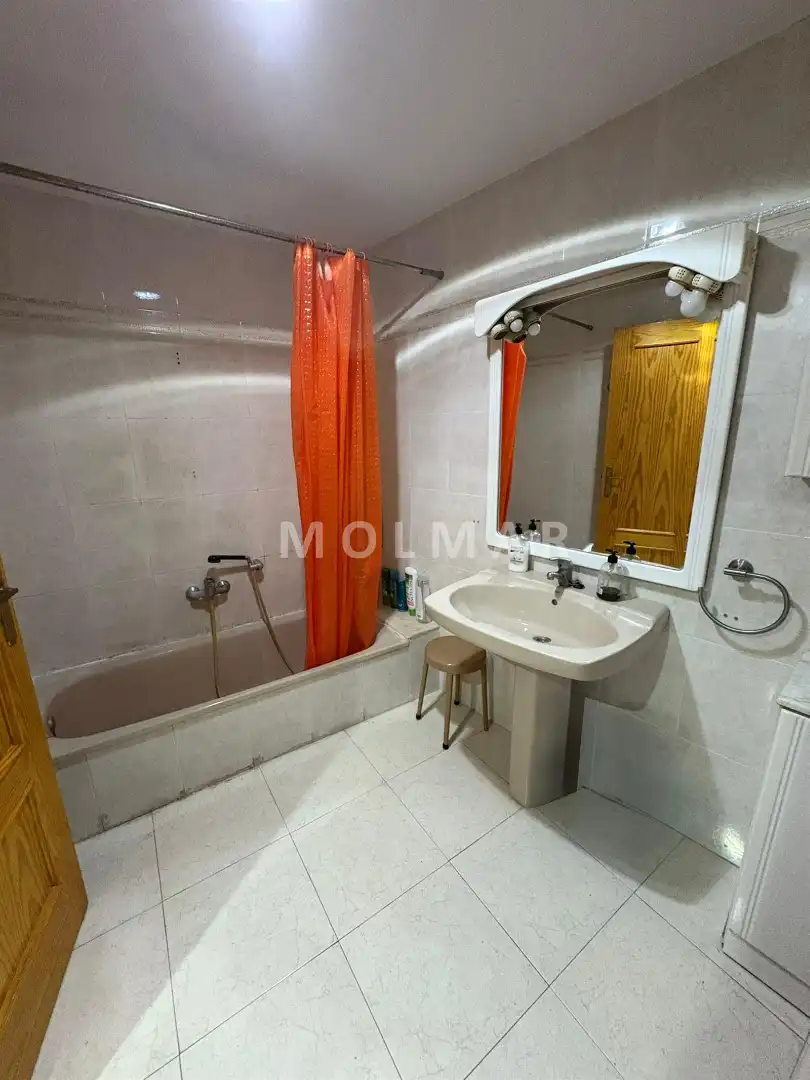 Baño de Piso en venta en Algemesí con Terraza, Trastero y Balcón