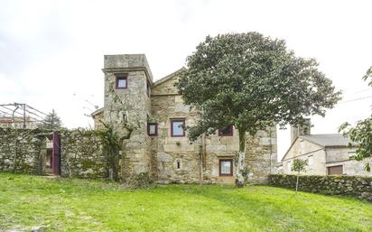 Vista exterior de Finca rústica en venda en A Estrada  amb Calefacció, Jardí privat i Parquet