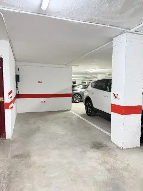 Parking de Piso en venta en Badajoz con Aire acondicionado, Calefacción y Terraza