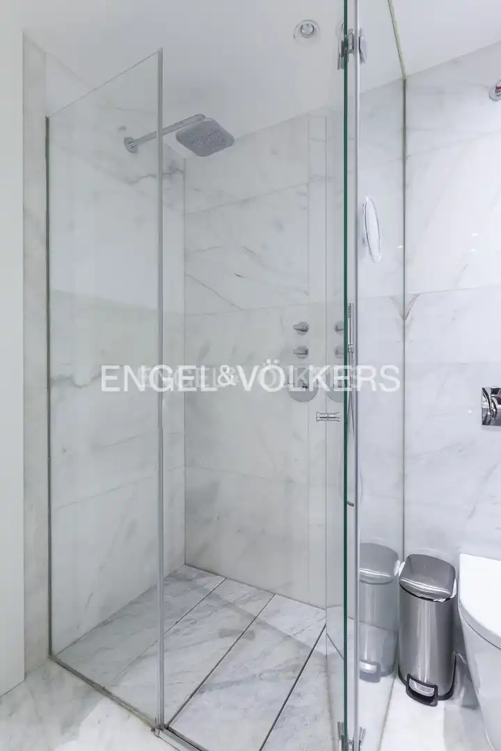 Badezimmer von Wohnung zum Verkauf in Madrid mit Klimaanlage, Heizung und Parkett