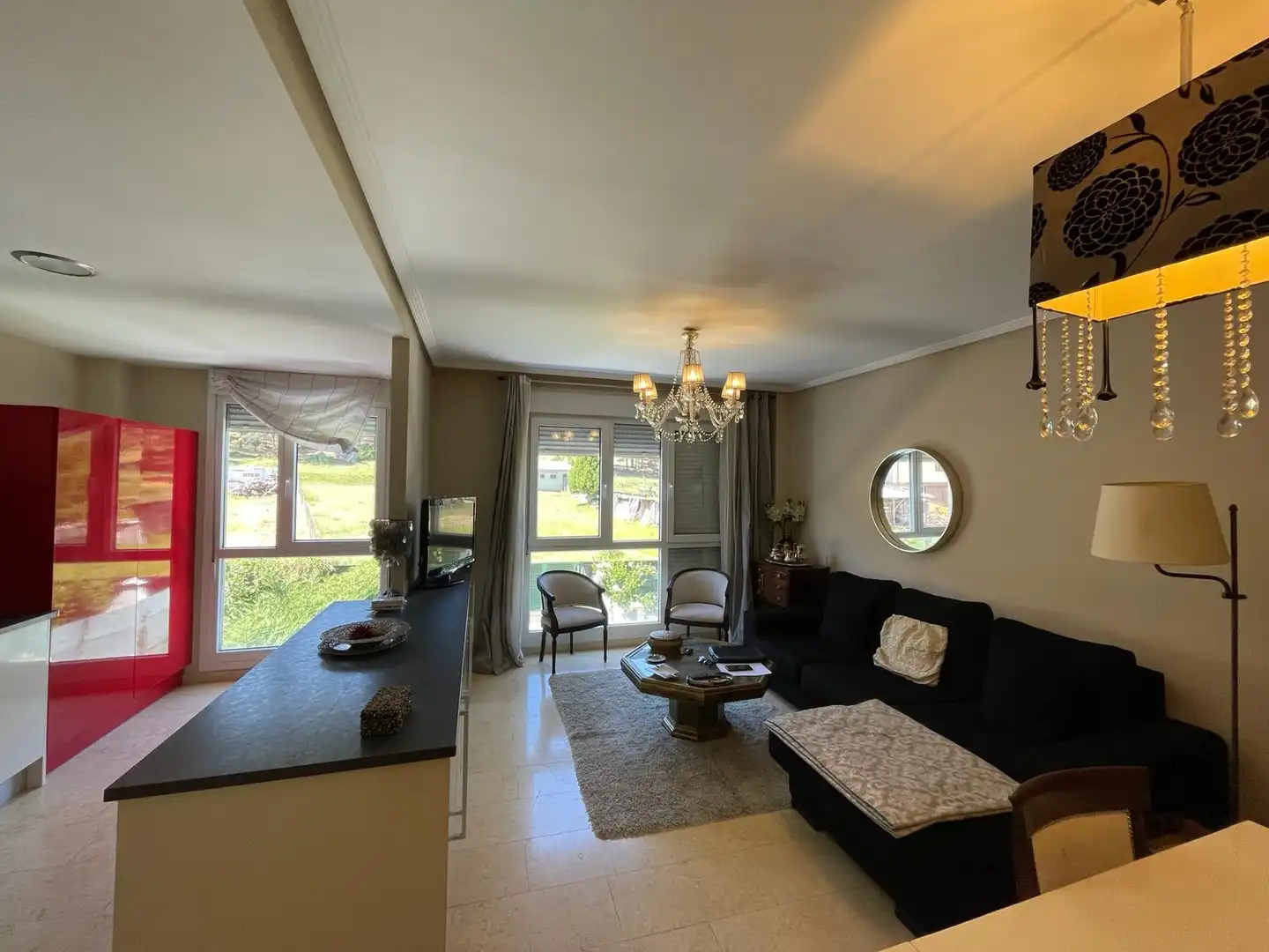Sala de estar de Casa adosada en venta en San Leonardo de Yagüe con Calefacción, Jardín privado y Parquet