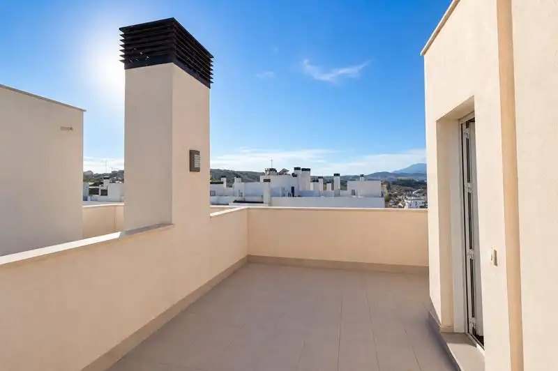 Terraza de Ático en venta en Estepona con Aire acondicionado, Calefacción y Terraza