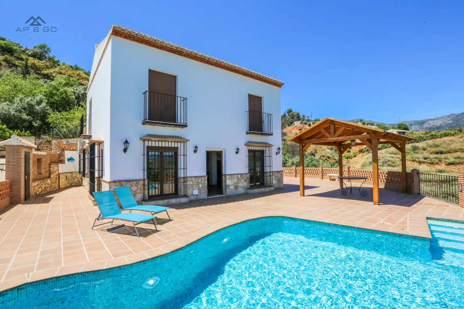 Piscina de Finca rústica de lloguer en Almuñécar amb Aire condicionat, Calefacció i Jardí privat