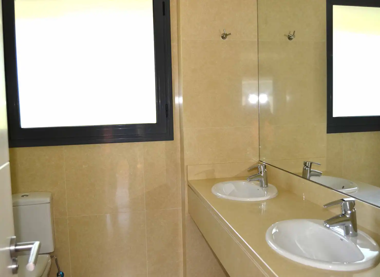 Bathroom of Detached homes for rent in La Moraleja  with Air Conditioner, Heating and Private garden