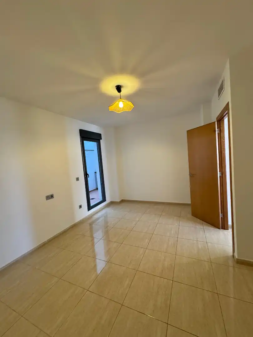 Appartamento con terrazza in affitto a Casco Urbano, imagen 11