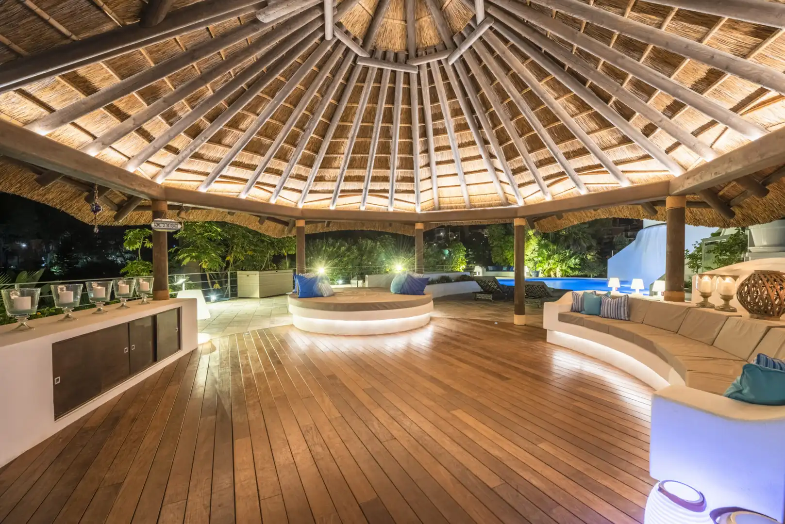 Casa amb piscina en venda a Nueva Andalucía, imagen 2