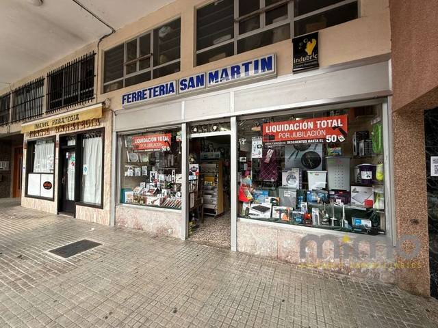 Local comercial en Venta en Txirrita Bertsolaria PasealeKua, 14 en Altza