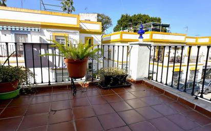 Exterior view of Single-family semi-detached for sale in Palomares del Río
