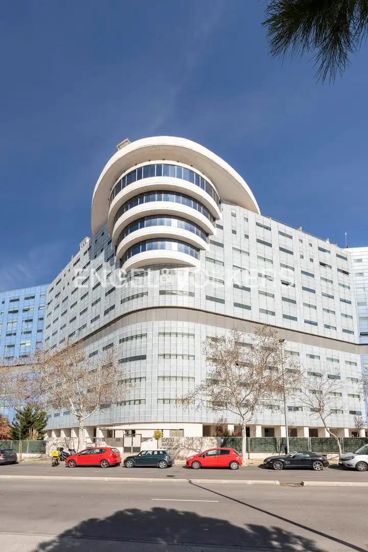 Vista exterior de Loft en venta en San Sebastián de los Reyes con Aire acondicionado, Calefacción y Piscina