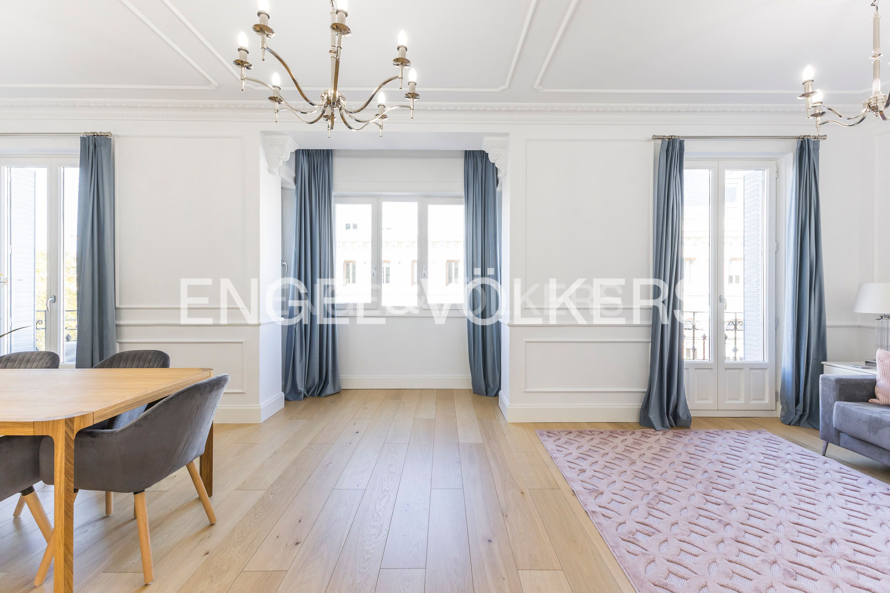 Menjador de Apartament en venda en  Madrid Capital amb Aire condicionat, Calefacció i Balcó