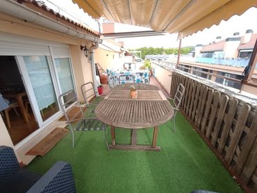 Penthouse mit Aufzug zum Verkauf in Avenida de Madrid