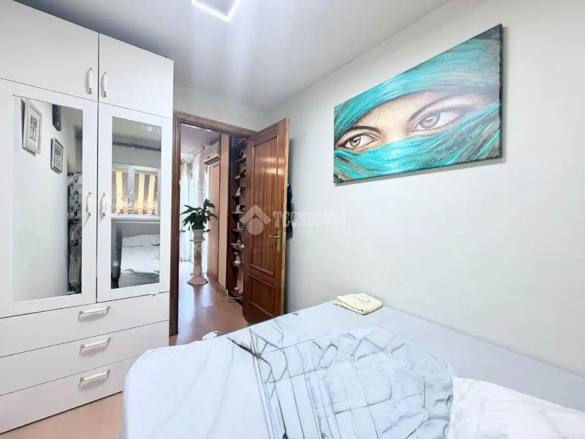 Schlafzimmer von Wohnung zum Verkauf in Madrid mit Klimaanlage, Heizung und Terrasse