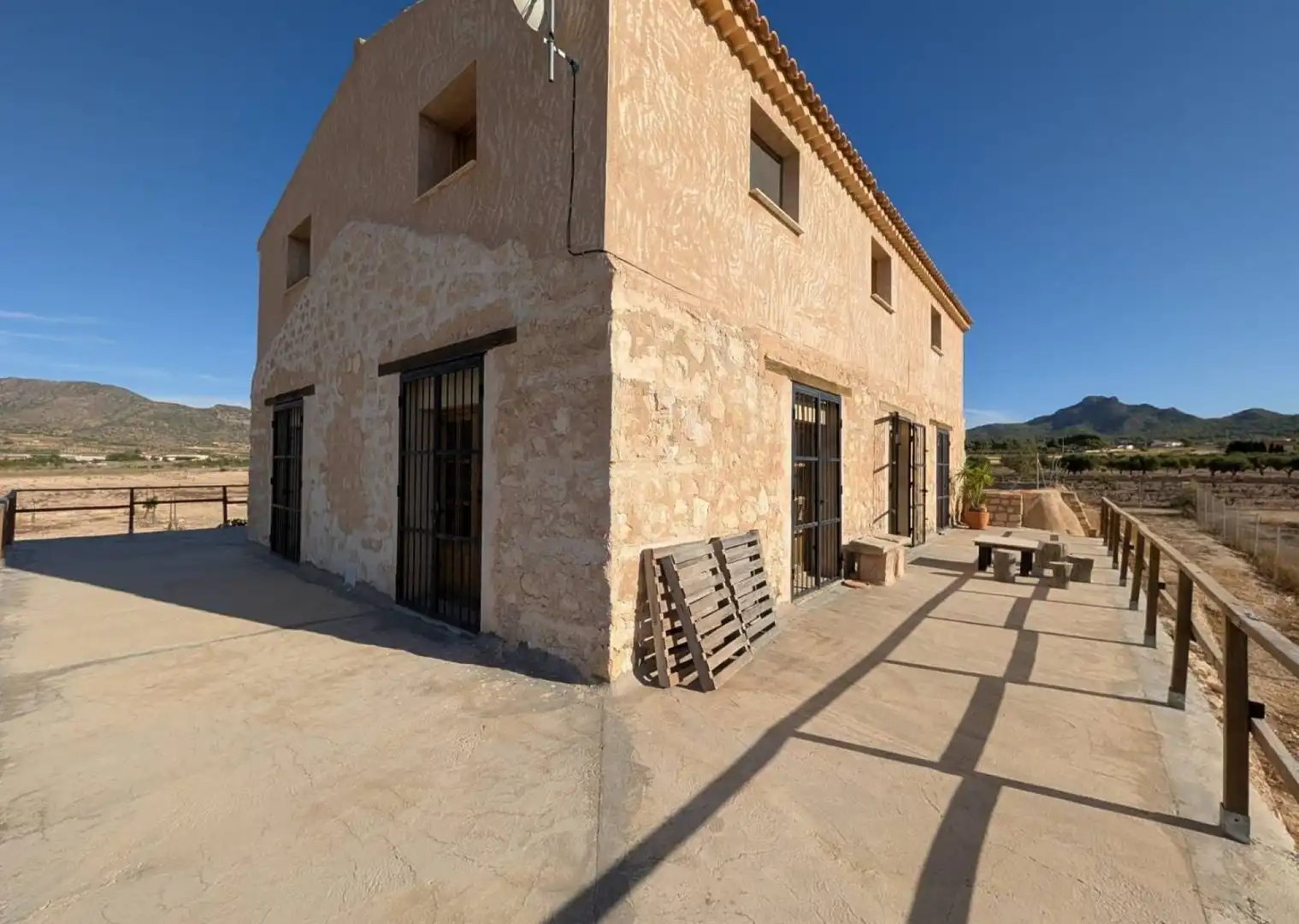 Country house for sale in Salinas