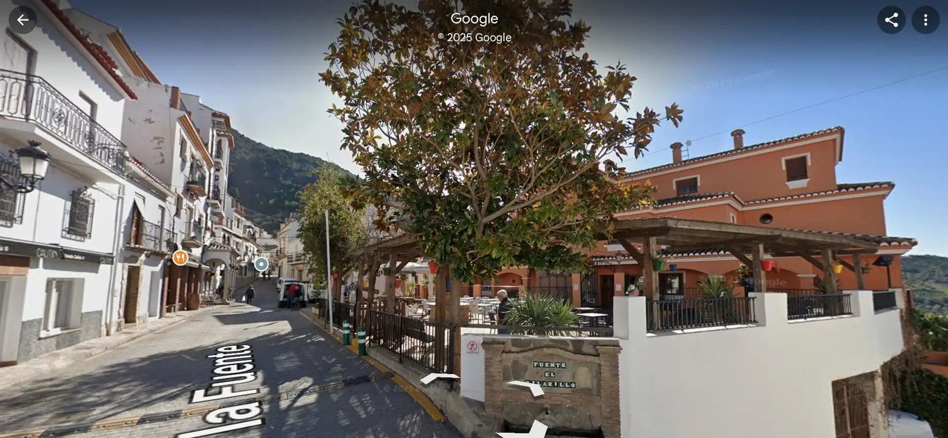 Vista exterior de Casa adosada en venda en Alcaucín amb Piscina