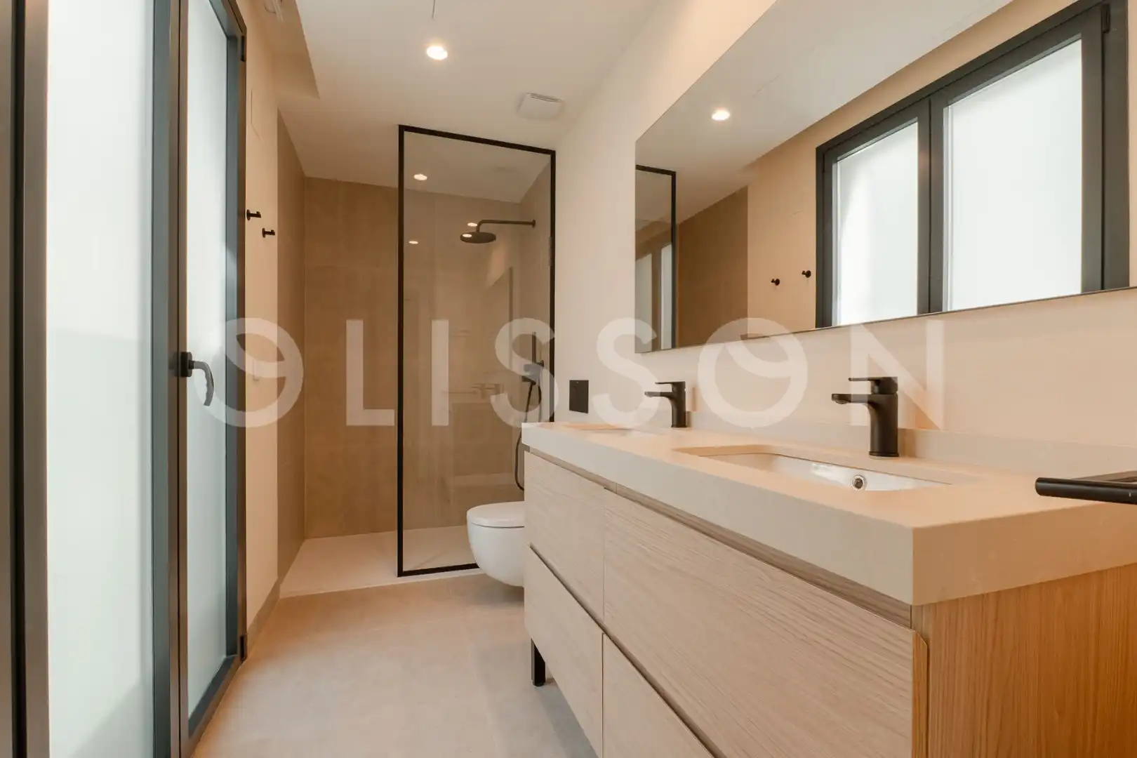 Baño de Piso de alquiler en Madrid con Aire acondicionado, Calefacción y Terraza