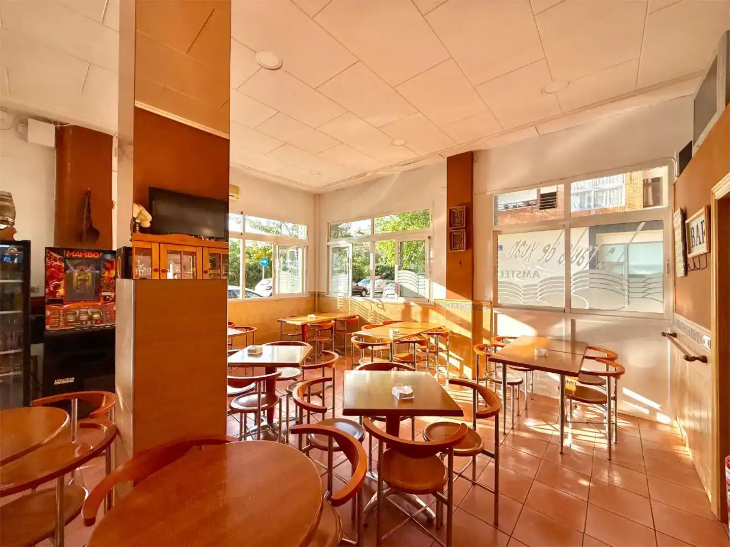 Local en venta en Valencia con Aire acondicionado y Amueblado