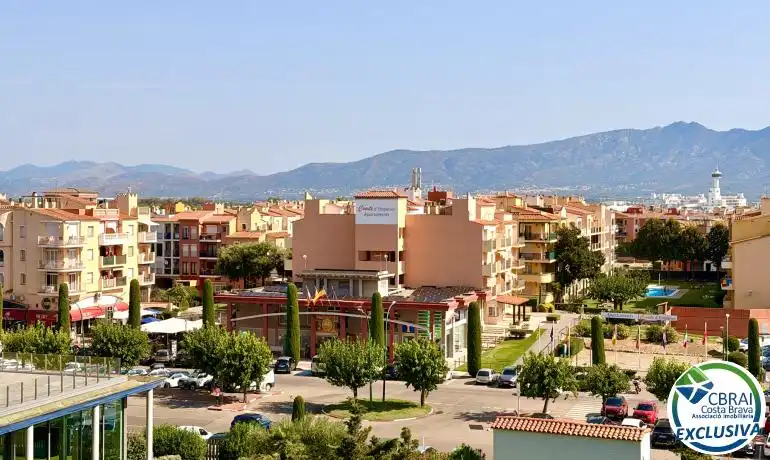 Apartament amb ascensor en venda a Carrer Muga-Delta, imagen 5