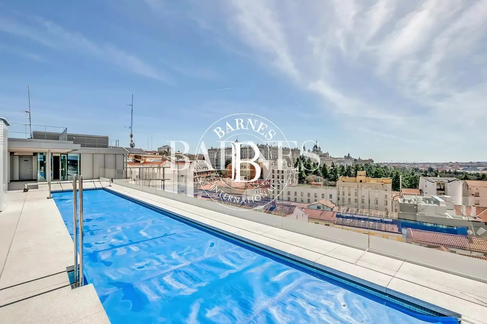 Vista exterior de Àtic de lloguer en Madrid amb Aire condicionat, Calefacció i Terrassa