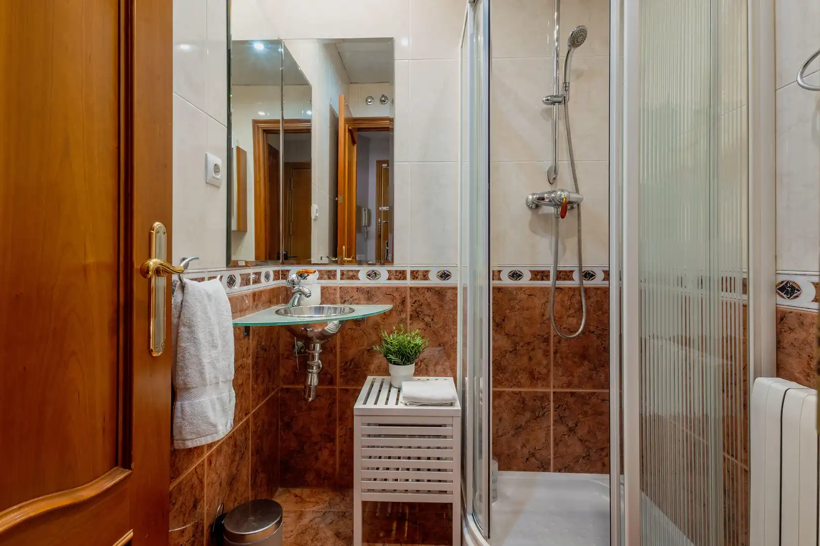 Badezimmer von Wohnungen zum Verkauf in L'Hospitalet de Llobregat mit Balkon