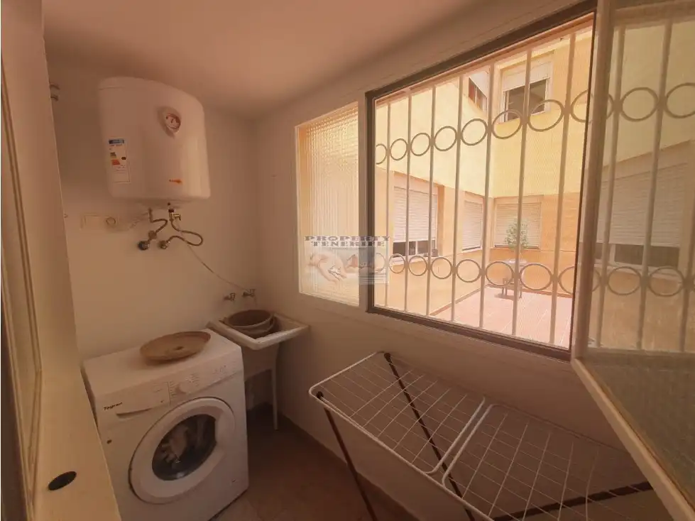 Habitación de Dúplex en venta en Arona con Amueblado