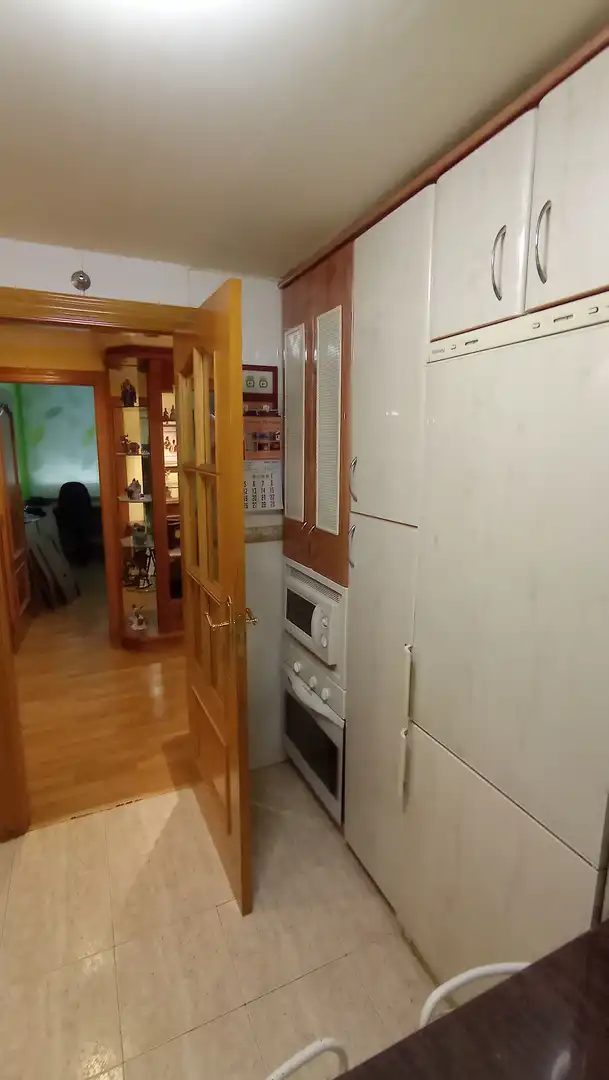 Kitchen of Flat for rent in Salamanca  with Heating, Parquet flooring and Furnished
