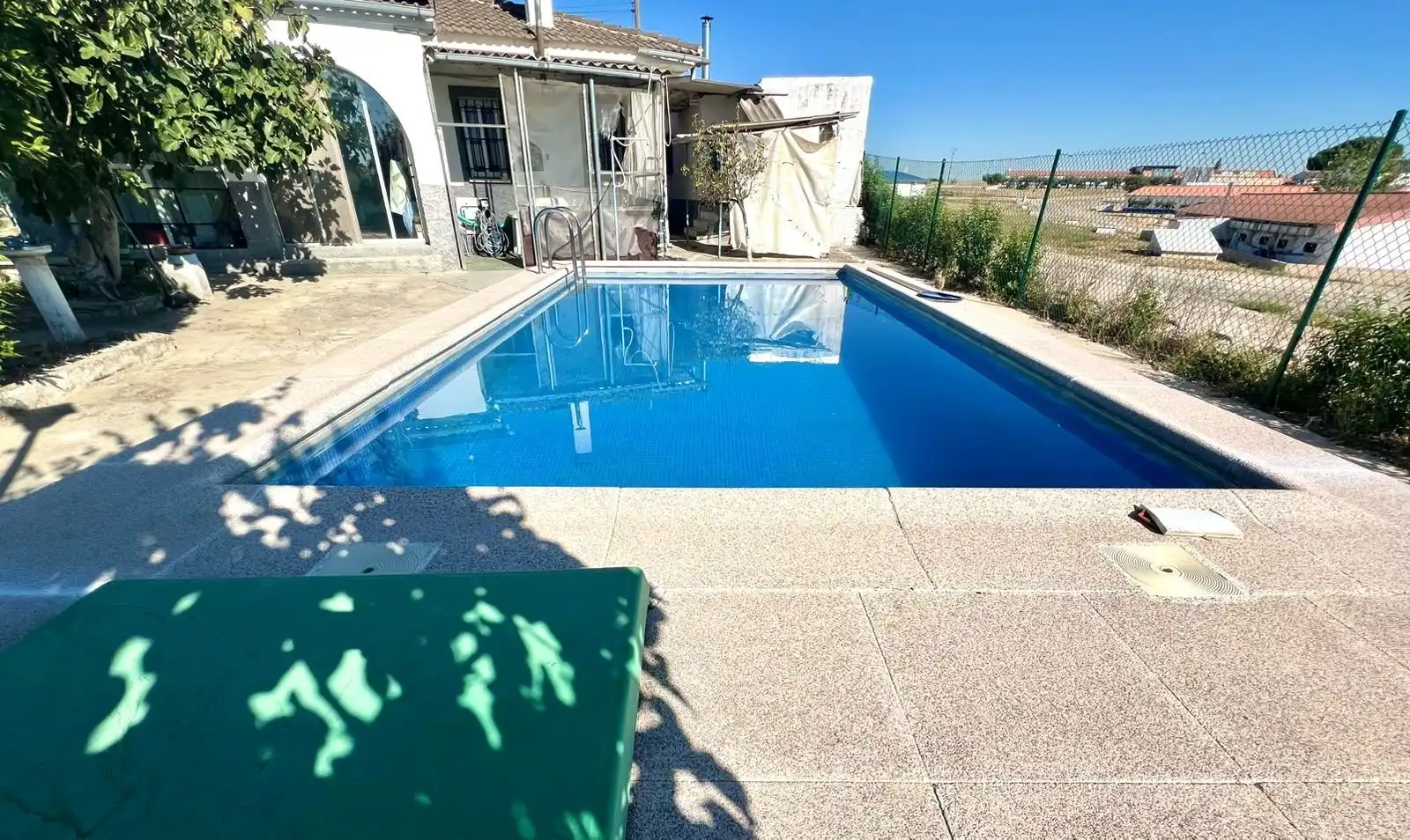 Casa con piscina en venta en El Viso de San Juan