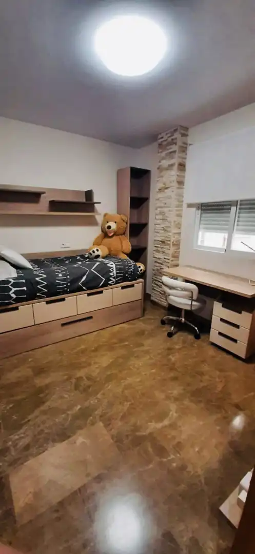 Habitación de Piso en venta en Oliva con Terraza, Trastero y Amueblado