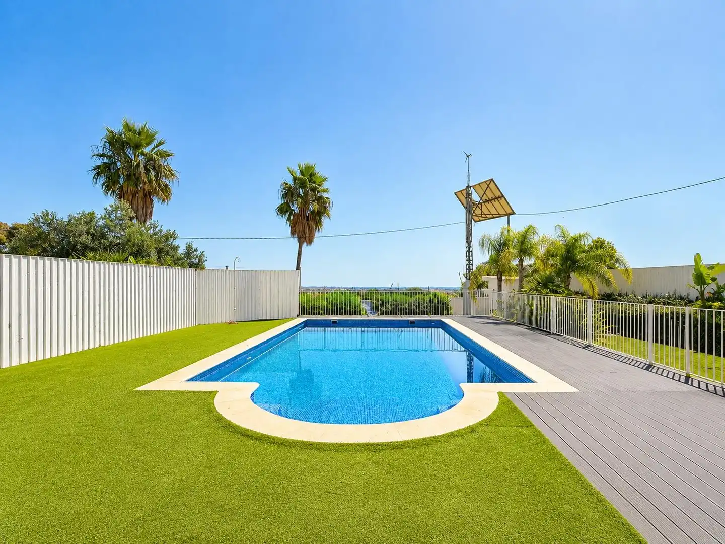 Piscina de Casa o xalet en venda en Carlet amb Aire condicionat, Calefacció i Jardí privat