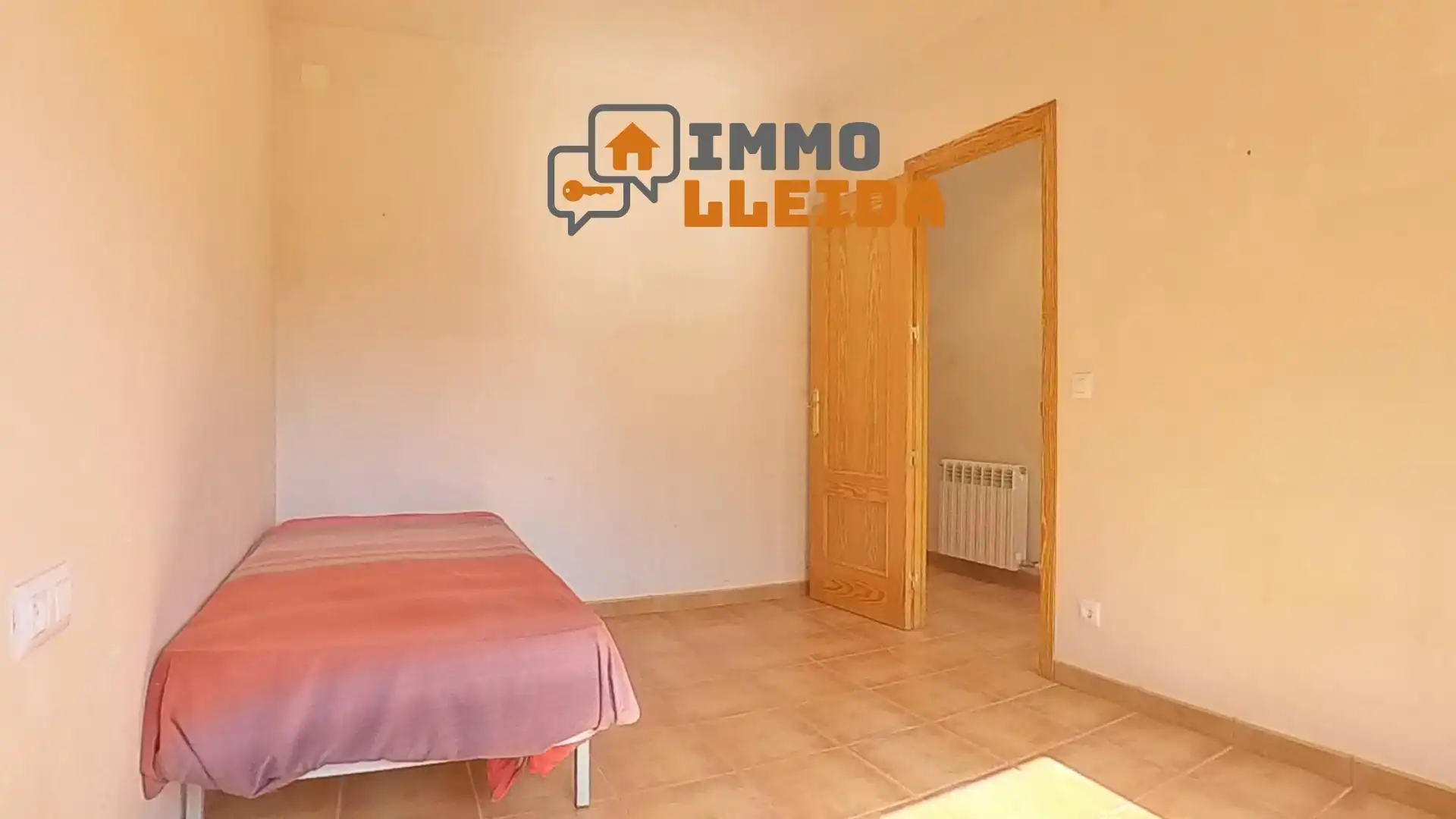 Dormitori de Casa o xalet en venda en Les Avellanes i Santa Linya amb Calefacció, Terrassa i Balcó