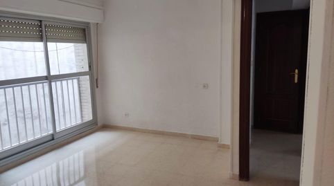 Foto 3 de Piso en venta en Juan de la Cierva, Barrio de Zaidín, Granada Capital