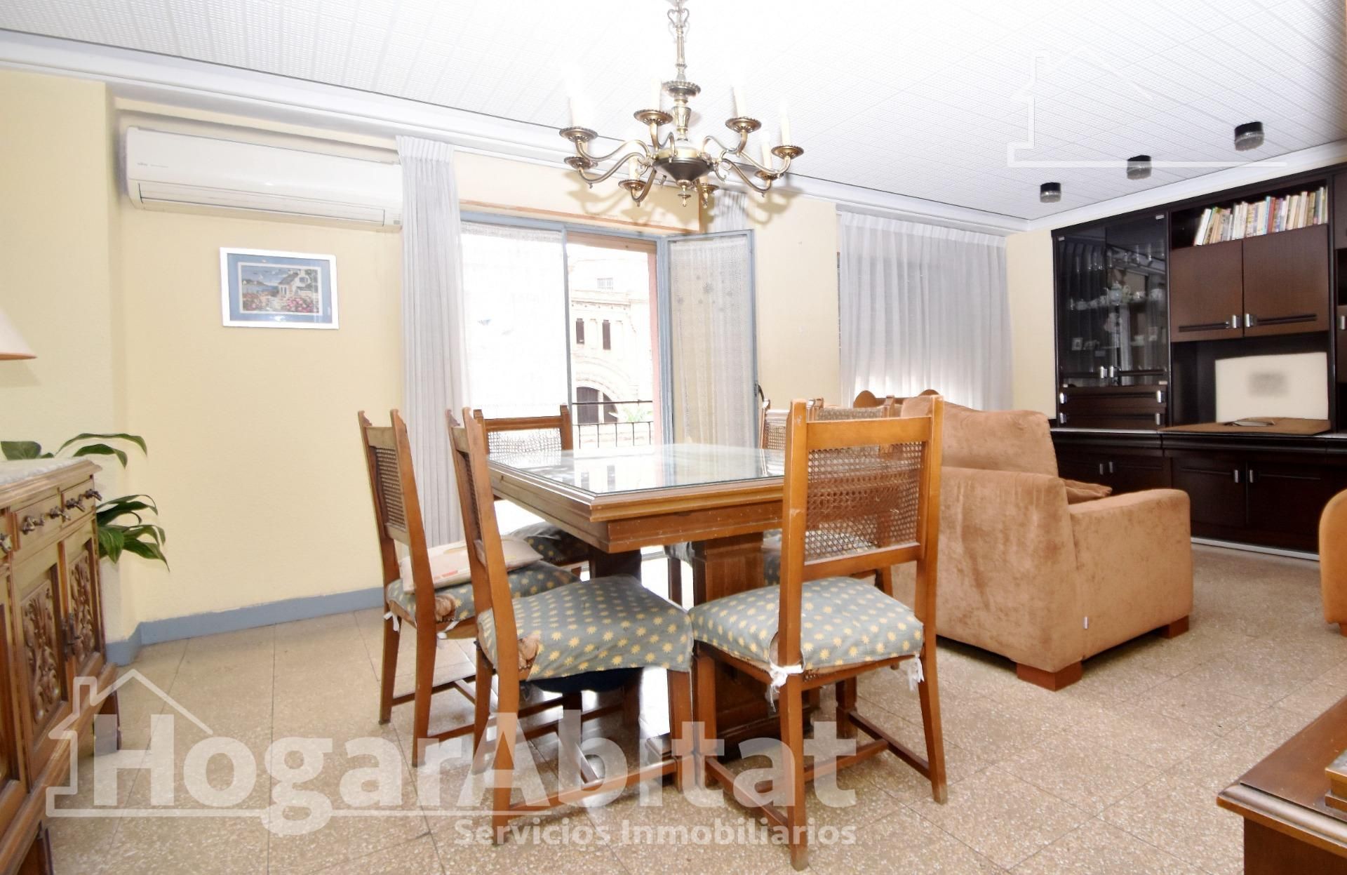Dining room of Flat for sale in  Valencia Capital  with Air Conditioner, Terrace and Storage room
