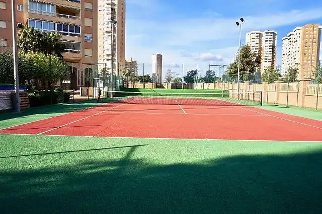 Außenansicht von Wohnungen zum Verkauf in El Campello mit Heizung, Parkett und Terrasse