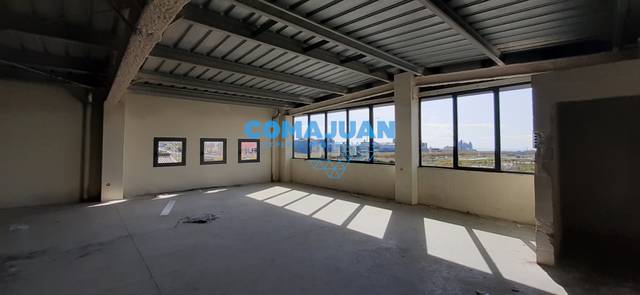 Nave industrial en Alquiler en Cabrera de Mar