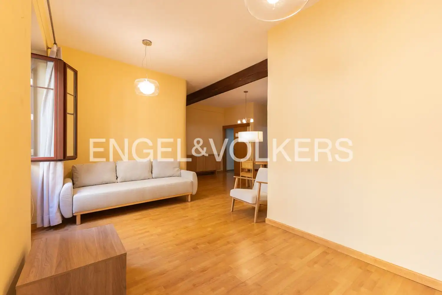 Sala d'estar de Pis de lloguer en Valencia amb Aire condicionat, Calefacció i Parquet