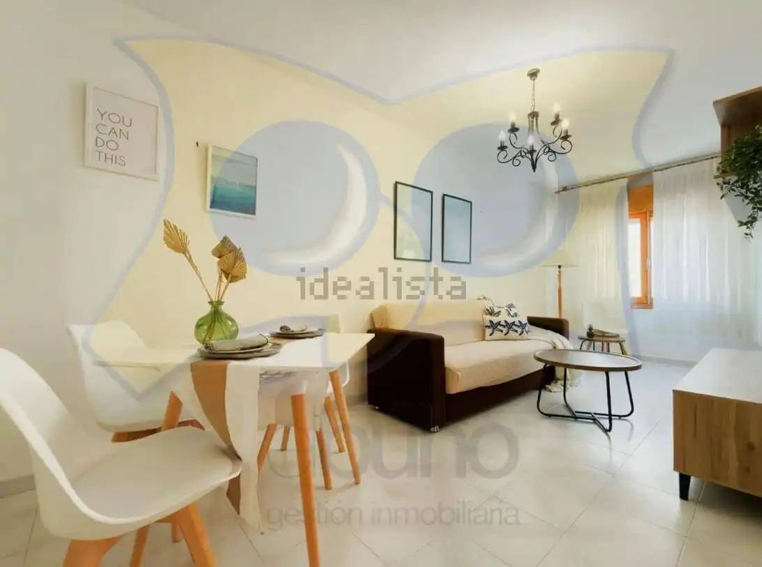 Sala d'estar de Pis en venda en Torrevieja amb Aire condicionat, Terrassa i Moblat