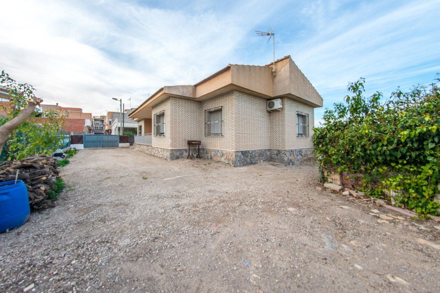 Vista exterior de Casa o xalet de lloguer en  Murcia Capital amb Terrassa i Traster