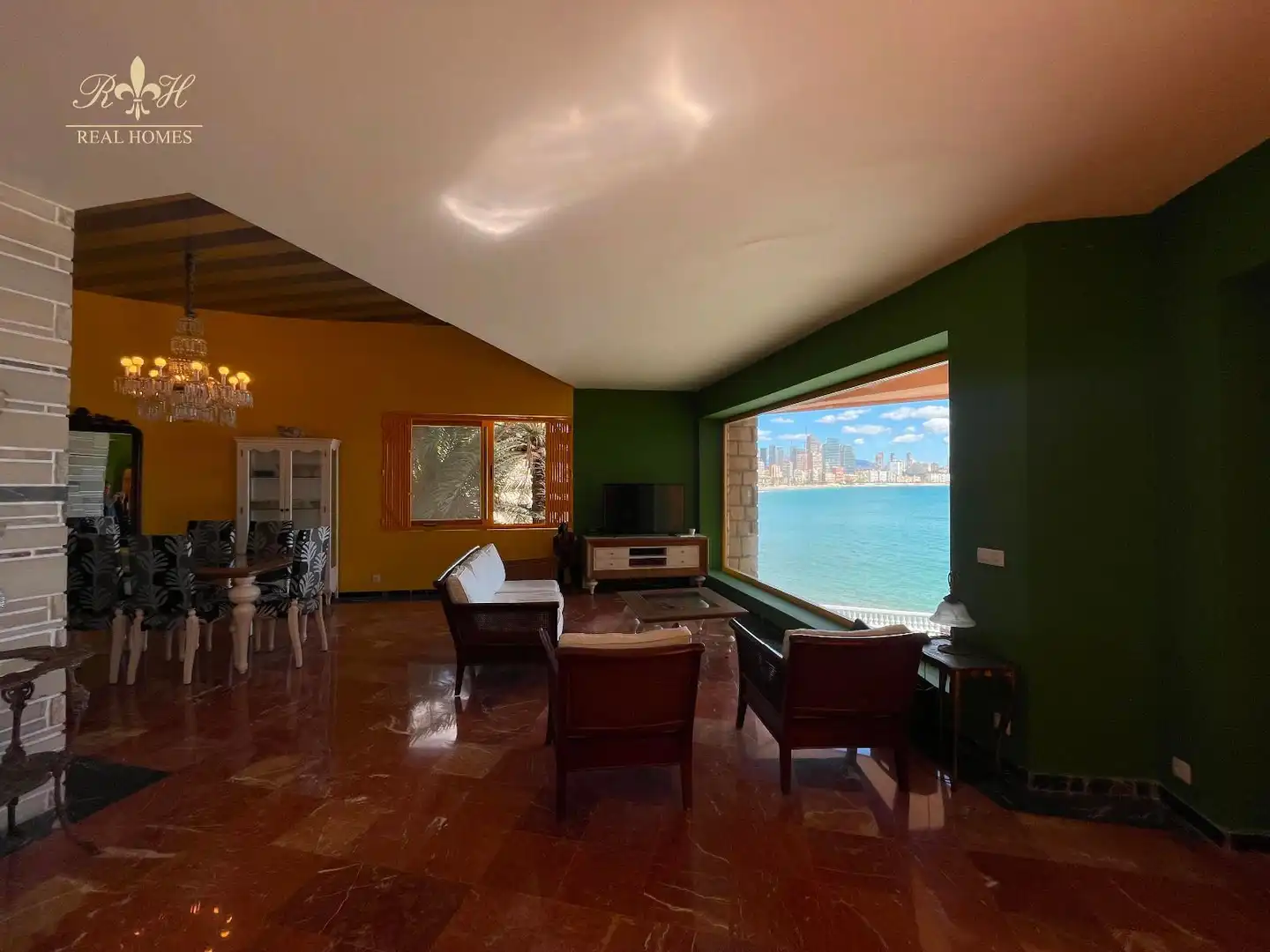 Living room of Houses for sale in Benidorm  with Air Conditioner and Terrace