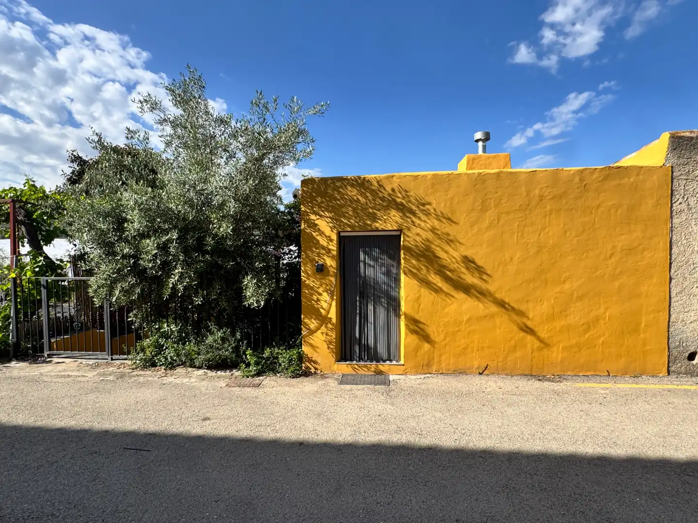 Exterior view of Houses for sale in Cehegín  with Air Conditioner, Private garden and Storage room