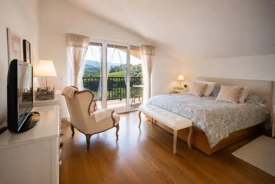 Habitación de Casa o chalet en venta en Donostia - San Sebastián  con Calefacción