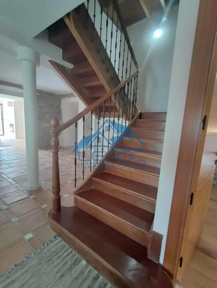 Houses for sale in Candamo  with Air Conditioner, Private garden and Terrace