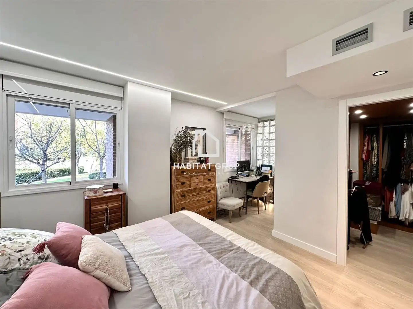 Bedroom of Duplexes for sale in Sant Feliu de Llobregat  with Air Conditioner, Heating and Private garden